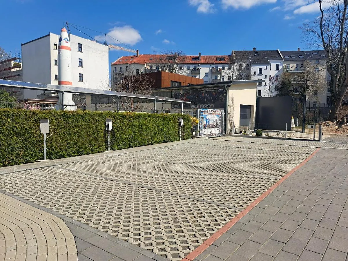Space Hotel Im Campus Der Jvp Schule Leipzig Germany