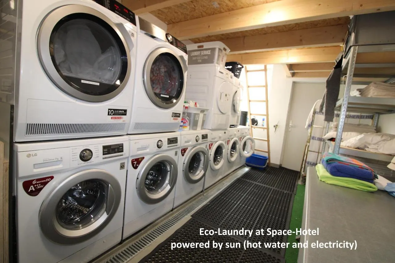 Space Hotel Im Campus Der Jvp Schule Leipzig Aparthotel