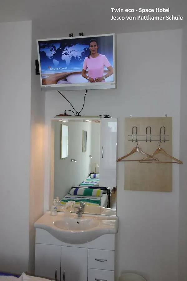 Lejlighedshotel Space Hotel Im Campus Der Jvp Schule Leipzig Tyskland